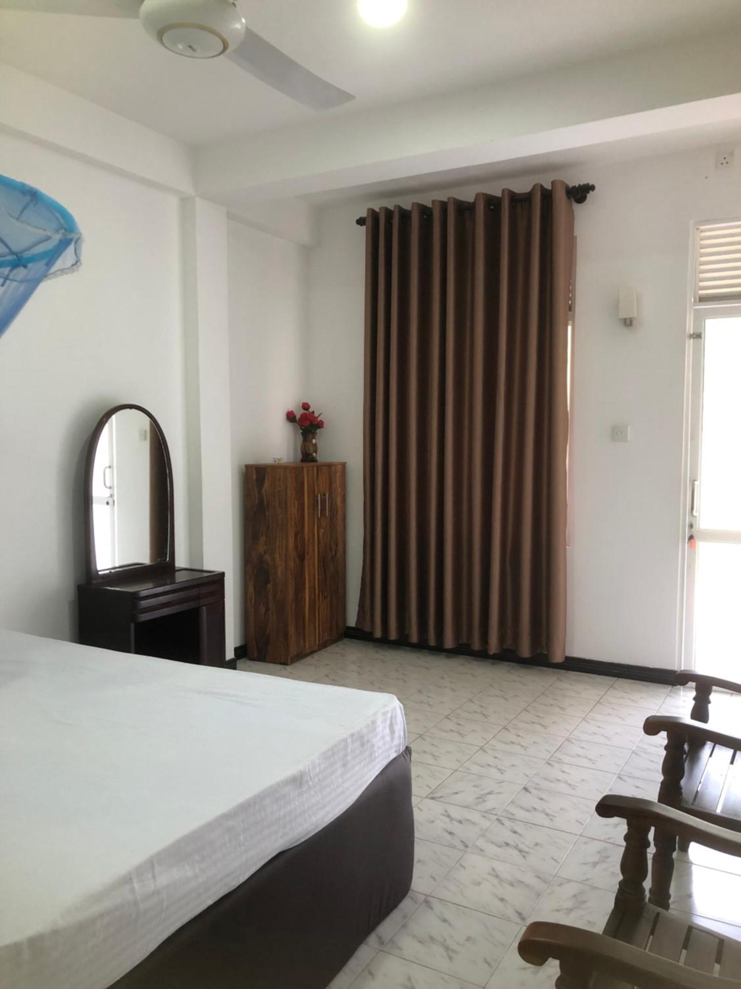 Senarathna Guest House Weligama Exteriör bild