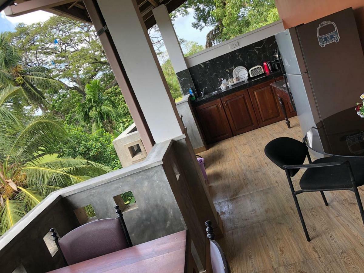 Senarathna Guest House Weligama Exteriör bild
